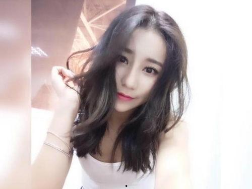 网红aiya,引领潮流的网红AI，揭秘其魅力与影响力