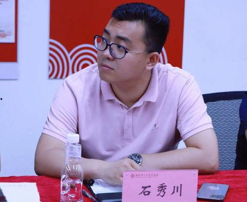 西安网红打卡小阳台图片,诗意栖息，城市中的绿意角落