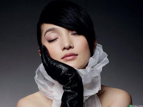 女明星写真壁纸,女明星写真壁纸中的魅力瞬间