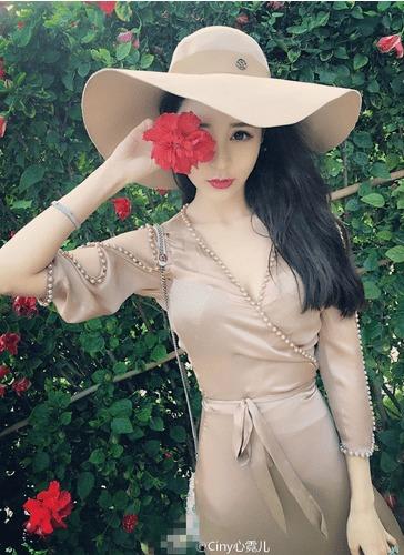 线上的网红路人图片,网红路人图鉴，捕捉日常魅力瞬间